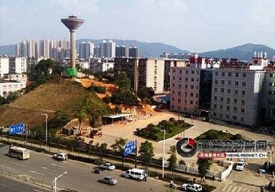 水塔拆除公司專業(yè)拆除  服務全國