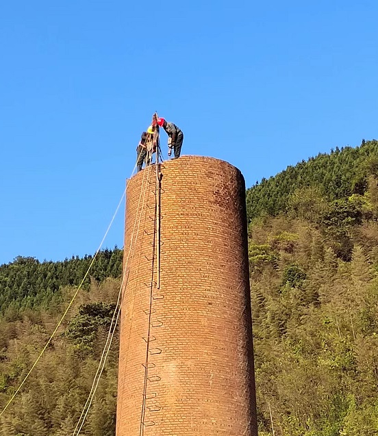 拆除煙囪公司:卓越實戰(zhàn)經(jīng)驗與完美拆除方案